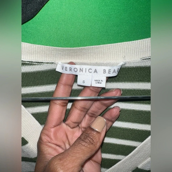 Veronica Beard 100% Wool Sweater size Small - Flaw - Picture 7 of 10